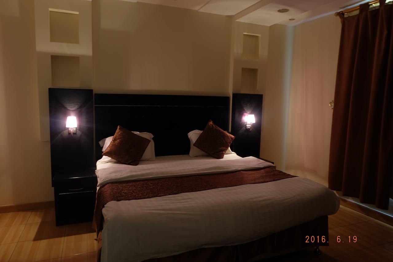 Talin Star Suitesリヤード エクステリア 写真